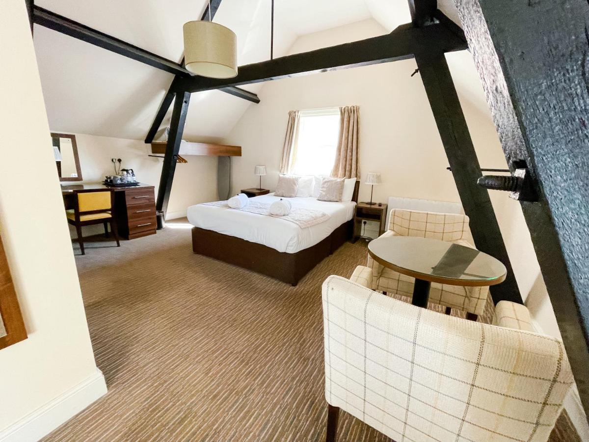 The Star And Garter Hotel Andover Bagian luar foto