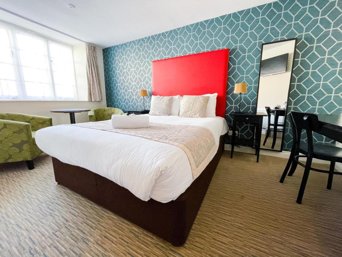 The Star And Garter Hotel Andover Bagian luar foto