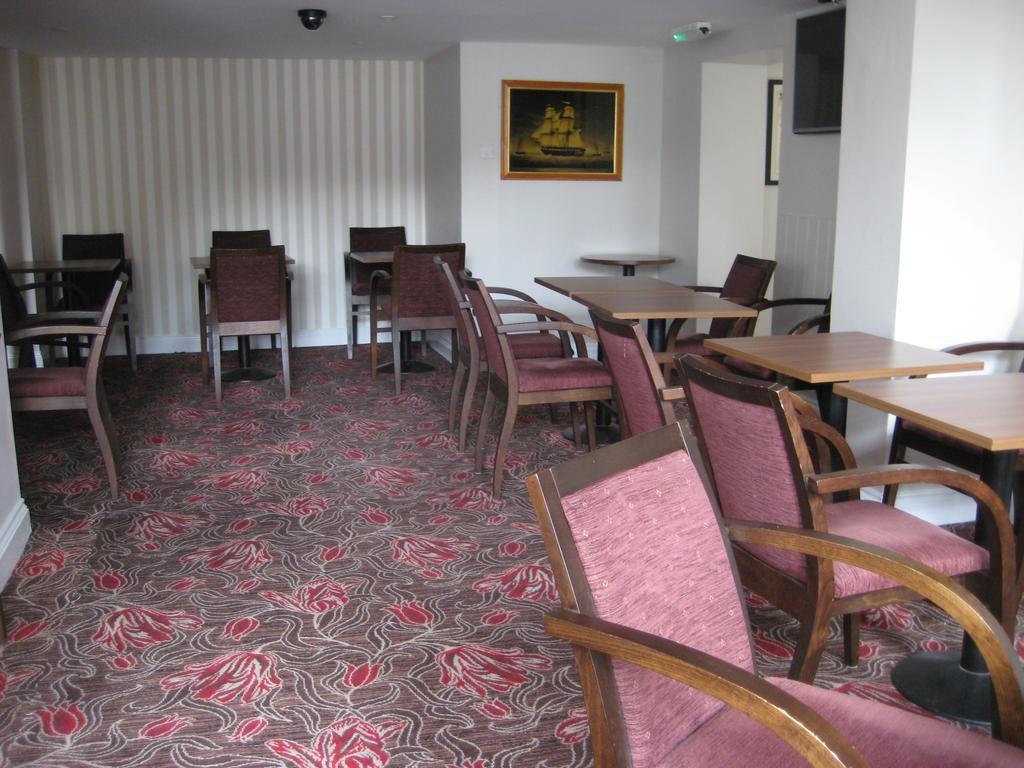 The Star And Garter Hotel Andover Bagian luar foto