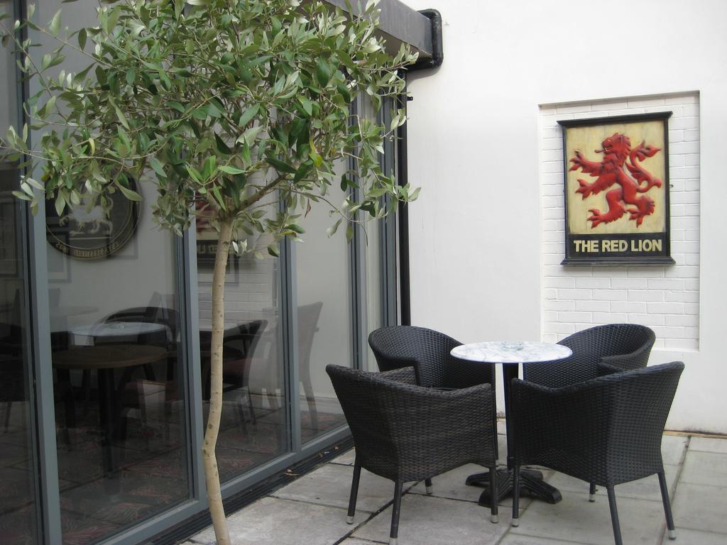 The Star And Garter Hotel Andover Bagian luar foto