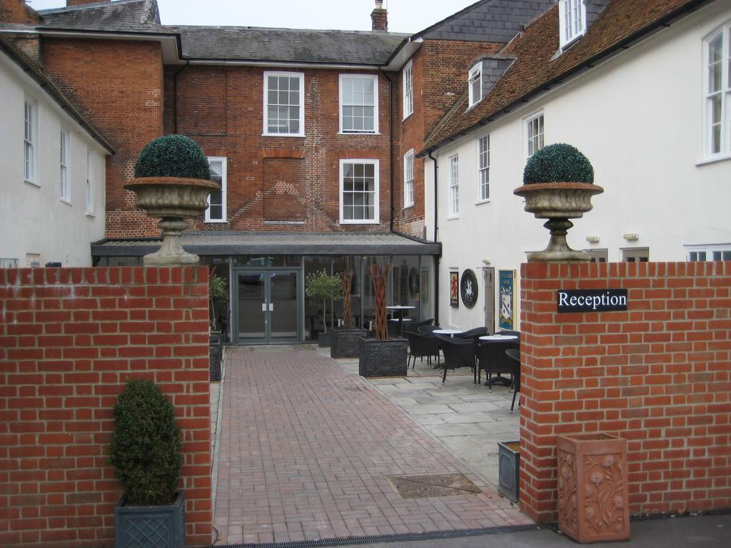 The Star And Garter Hotel Andover Bagian luar foto