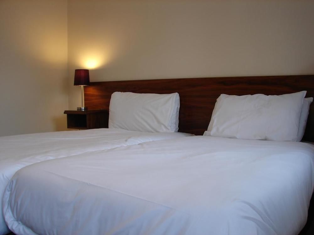 The Star And Garter Hotel Andover Bagian luar foto
